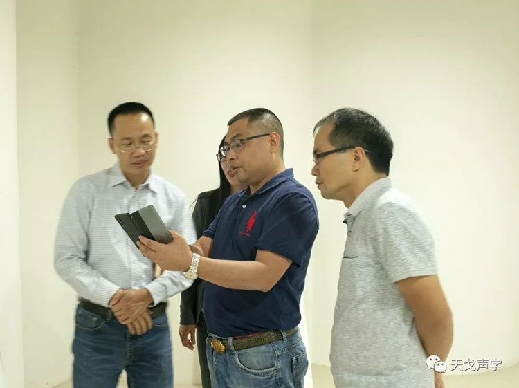里水鎮政府領導一行蒞臨天戈聲學參觀指導工作
